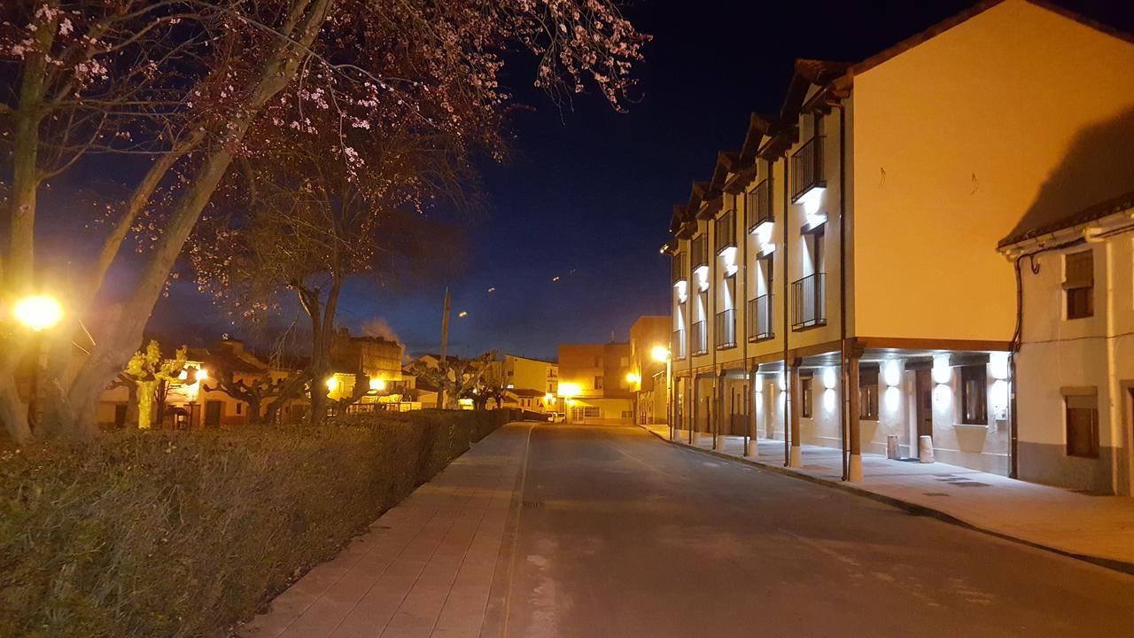 La Casa De Los Soportales Mansilla de las Mulas Eksteriør bilde